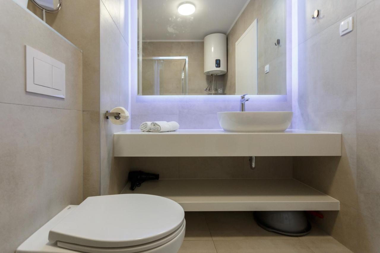 Apartments Sindy And Mendy With Parking Space In The Garage دوبروفينك المظهر الخارجي الصورة
