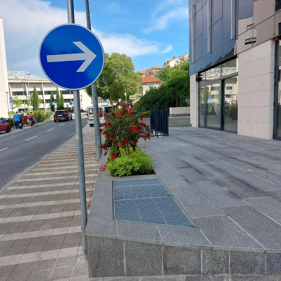 Apartments Sindy And Mendy With Parking Space In The Garage دوبروفينك المظهر الخارجي الصورة